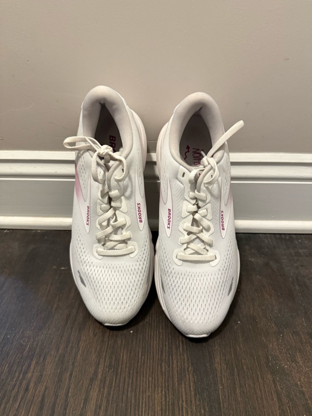 Brooks Women’s White & Light Pink Ghost 15 Running Shoes - US 9.5/EU 41/UK 7.5